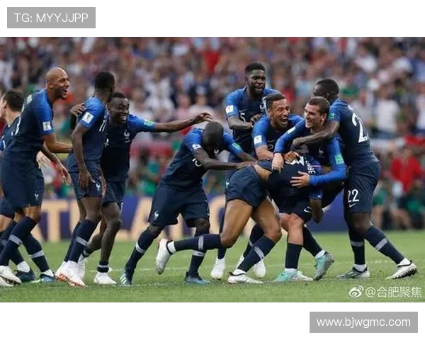 广州足球队在世界杯积分榜上以65分稳居第一争夺冠军希望再添动力